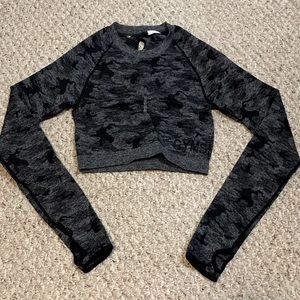 New!! Gymshark Camo Seamless Long Sleeve Crop Top! Size large.